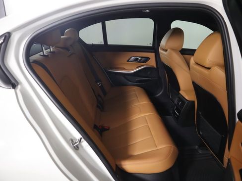 Used 2023 BMW 330i Sedan w/ M Sport Package image 23