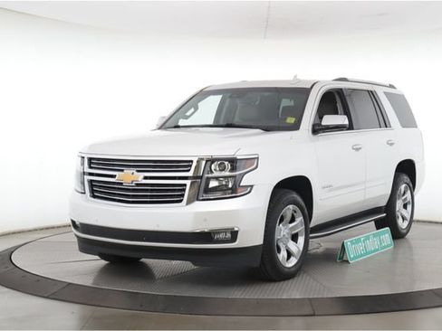 Used 2020 Chevrolet Tahoe Premier AWD/4WD image 10
