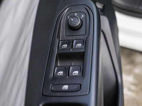 Used 2023 Volkswagen Taos S image 26