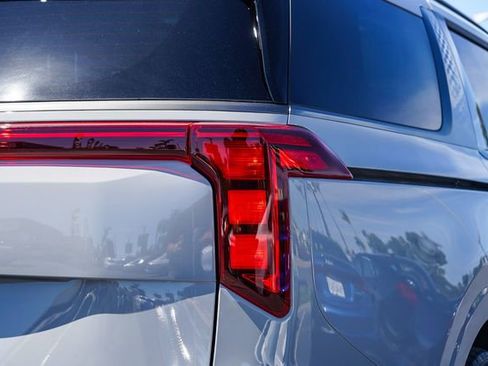 New 2026 Kia Carnival SX FWD image 8