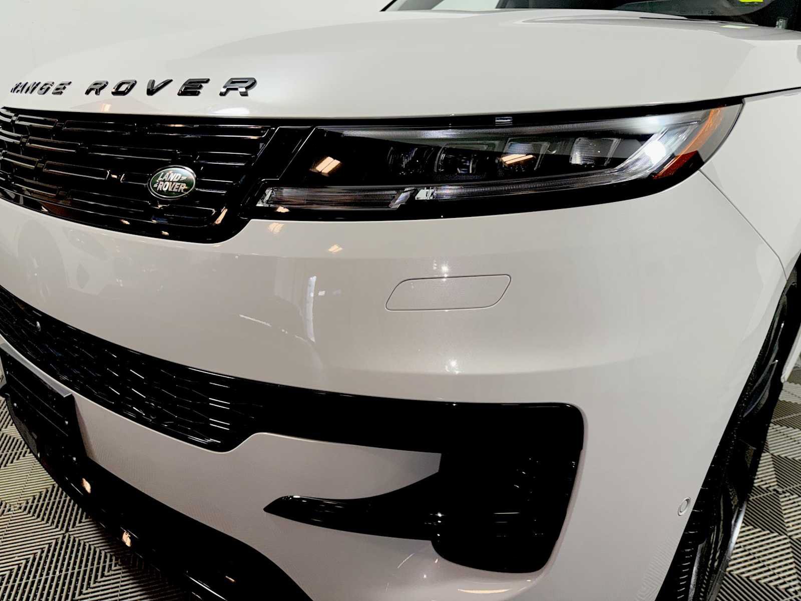 Used 2025 Land Rover Range Rover Sport Dynamic SE AWD/4WD image 26