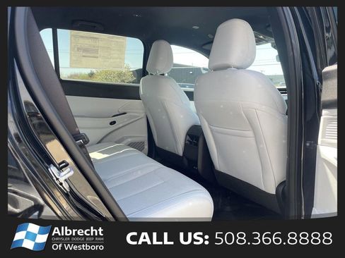 New 2026 Jeep Cherokee Laredo AWD/4WD image 13