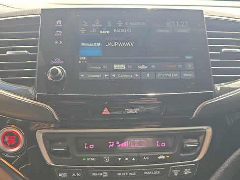 Used 2020 Honda Pilot Touring image 21