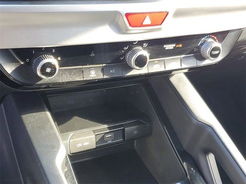 Used 2020 Kia Telluride LX image 20