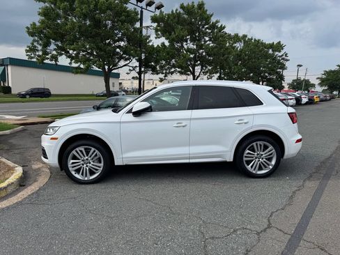 Used 2018 Audi Q5 2.0T Premium Plus w/ Premium Plus Package AWD/4WD image 4