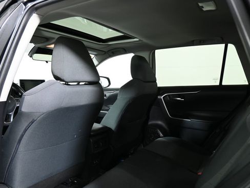 Used 2019 Toyota RAV4 XLE image 6