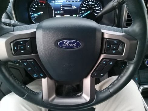 Used 2022 Ford F350 Limited image 30