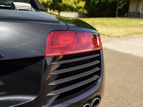 Used 2011 Audi R8 V8 AWD/4WD image 47