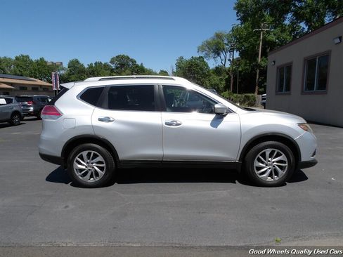 Used 2015 Nissan Rogue SL AWD/4WD image 4