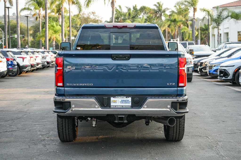 New 2026 Chevrolet Silverado 2500 LTZ w/ LTZ Premium Package AWD/4WD image 5