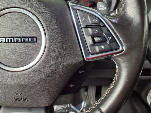 Used 2023 Chevrolet Camaro LT image 25