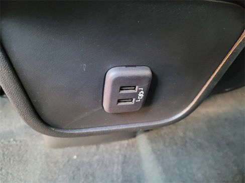 Used 2023 Chevrolet Equinox LT w/ LPO, Floor Liner Package image 10