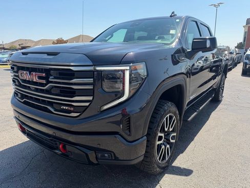 Used 2024 GMC Sierra 1500 AT4 w/ Technology Package AWD/4WD image 10