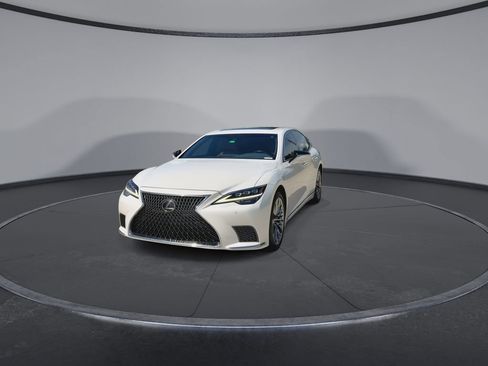 Used 2021 Lexus LS 500 w/ Accessory Package (Z2) RWD image 4