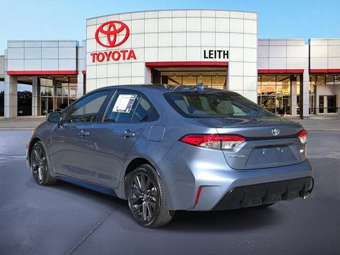 Used 2024 Toyota Corolla SE image 7