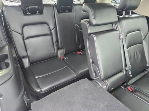 Used 2022 Nissan Pathfinder SL AWD/4WD image 15