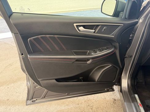 Used 2023 Ford Edge ST-Line image 21
