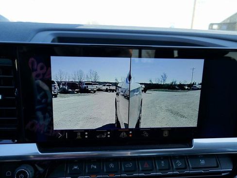 New 2025 Chevrolet Silverado 1500 LTZ image 31