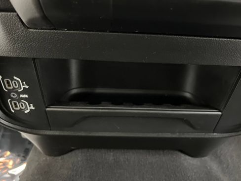 Used 2024 RAM 2500 Big Horn AWD/4WD image 42