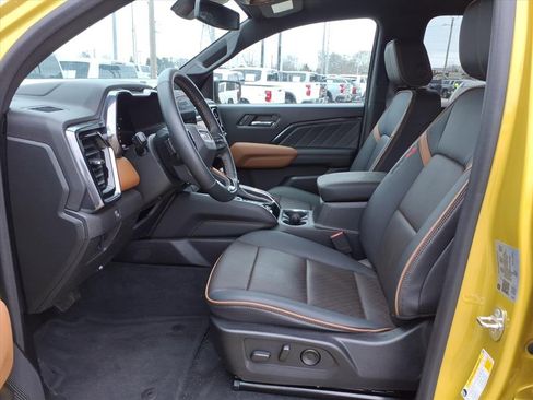 Used 2023 GMC Canyon AT4 w/ AT4 Premium Package image 15