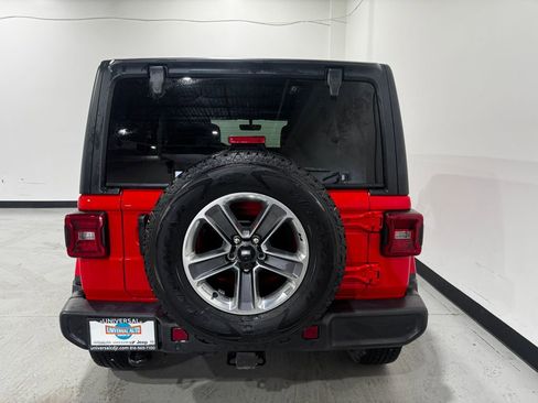 Used 2023 Jeep Wrangler Unlimited Sahara w/ Dual Top Group AWD/4WD image 23