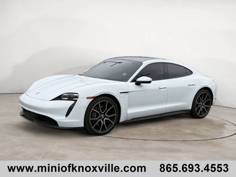 Used 2023 Porsche Taycan image 7