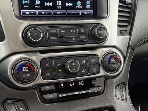 Used 2020 Chevrolet Tahoe LT image 32