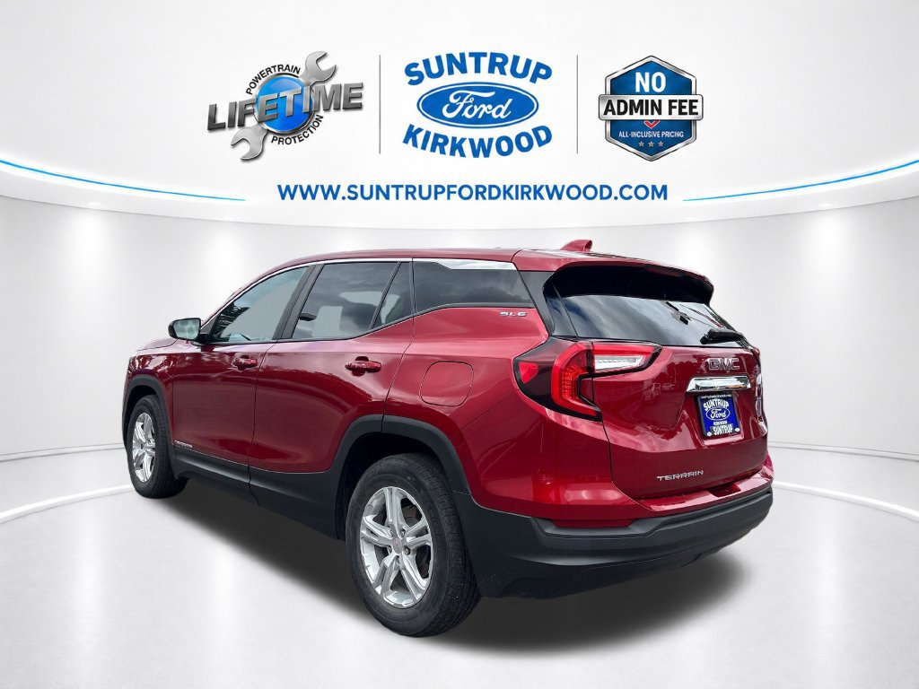 Used 2022 GMC Terrain SLE FWD image 3