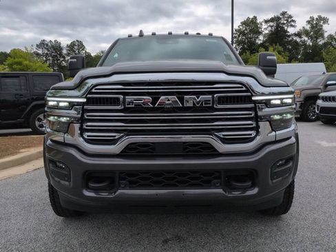 Used 2026 RAM 4500 4x4 Crew Cab DRW w/ Laramie Trim Package image 8