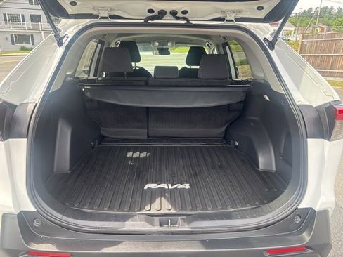 Used 2024 Toyota RAV4 LE AWD/4WD image 13