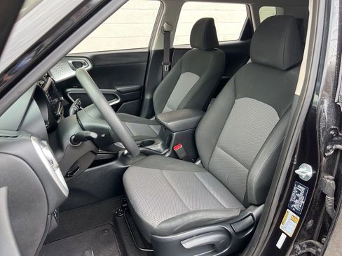 Used 2024 Kia Soul LX w/ Option Group 015 image 21
