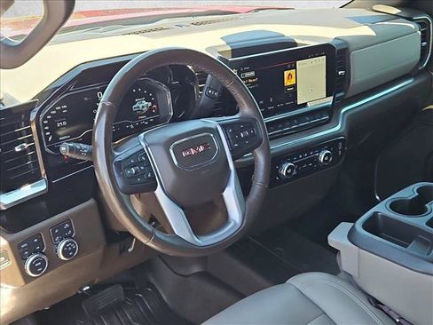 Used 2023 GMC Sierra 1500 SLT AWD/4WD image 13