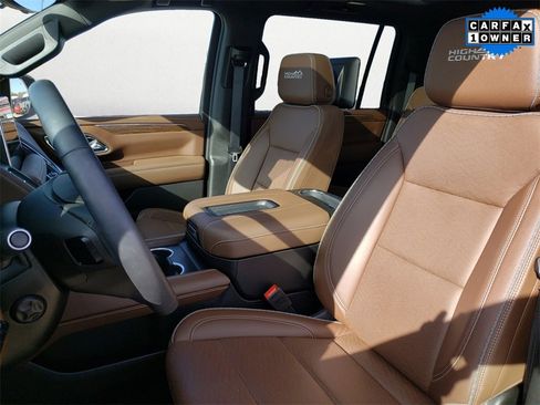 Used 2024 Chevrolet Suburban High Country image 9