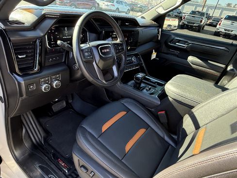 Used 2026 GMC Sierra 1500 AT4 w/ Technology Package AWD/4WD image 9