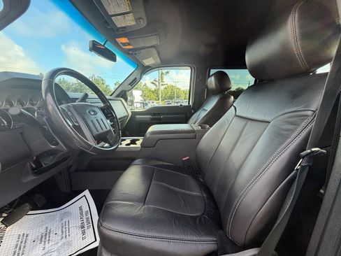 Used 2012 Ford F250 Lariat w/ Lariat Interior Pkg AWD/4WD image 12