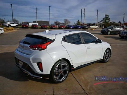 Used 2020 Hyundai Veloster Turbo image 5