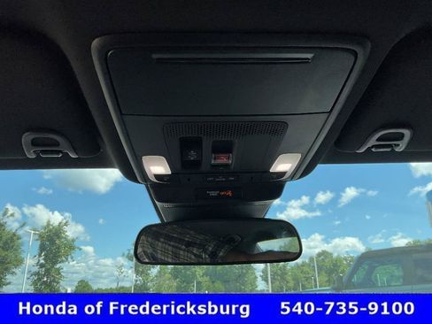Used 2025 Honda Accord Sport image 36