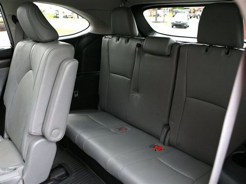 Used 2021 Toyota Highlander Platinum AWD/4WD image 16