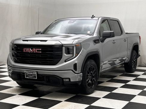 Used 2024 GMC Sierra 1500 Elevation w/ X31 Off-Road Package AWD/4WD image 4