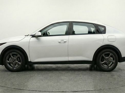 Used 2025 Kia K4 FWD image 5
