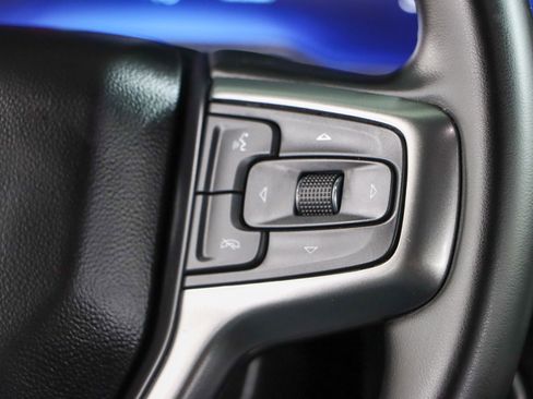 Used 2023 Chevrolet Suburban LT image 15