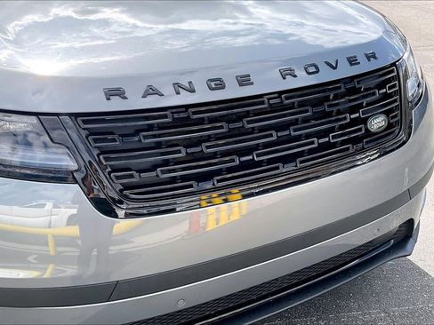 Used 2025 Land Rover Range Rover Velar S AWD/4WD image 30