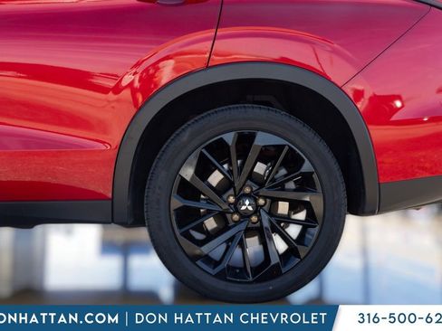 Used 2024 Mitsubishi Outlander SE image 30