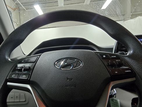 Used 2019 Hyundai Tucson SE image 23