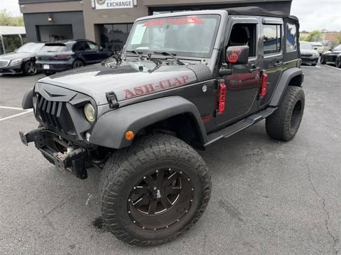 Used 2017 Jeep Wrangler Unlimited Sport w/ Quick Order Package 24S AWD/4WD image 2