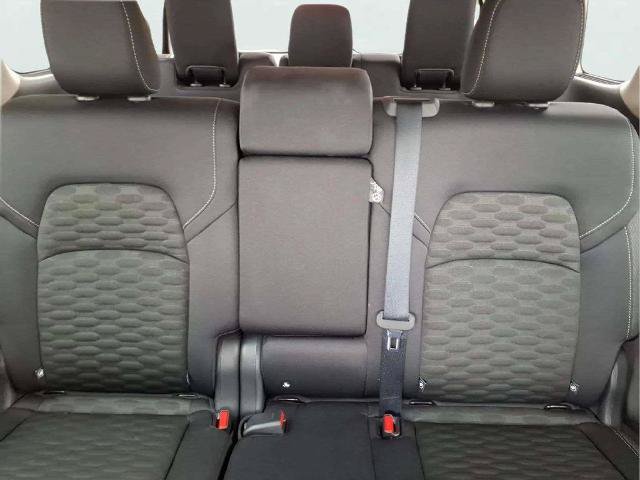 Certified 2024 Nissan Pathfinder SV FWD image 14