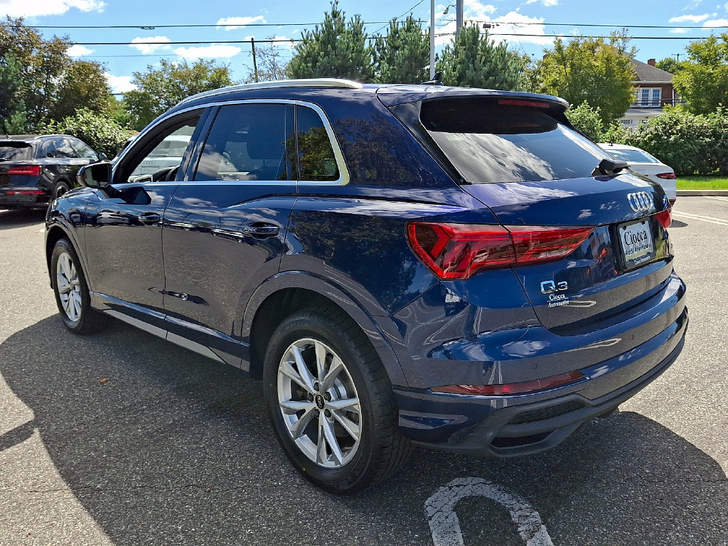 Used 2023 Audi Q3 2.0T Premium Plus w/ Premium Plus Package AWD/4WD image 7