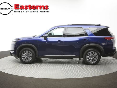 Used 2025 Nissan Pathfinder SV FWD image 59