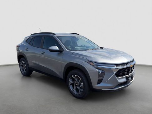 New 2026 Chevrolet Trax LT FWD image 8