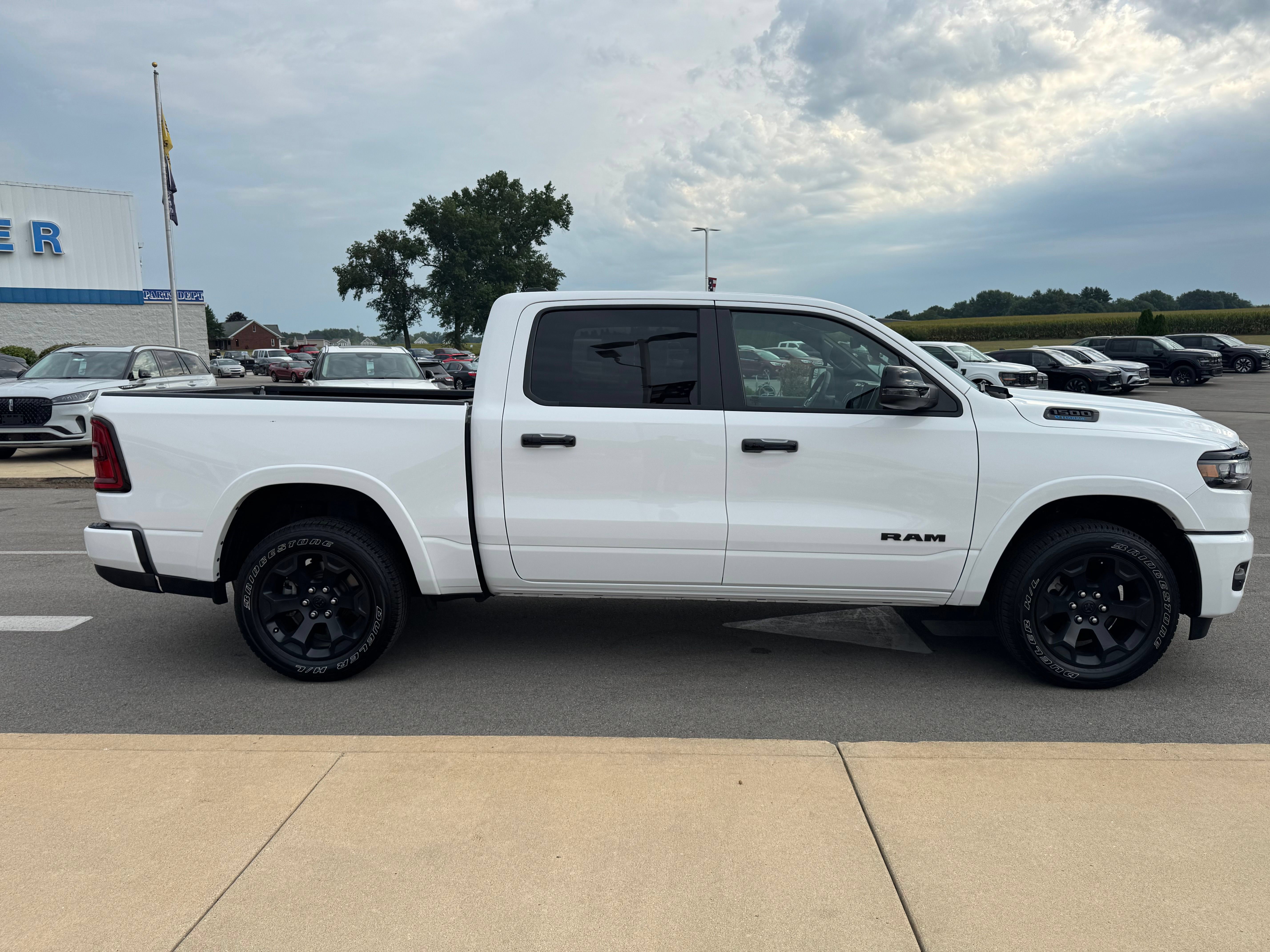 Used 2025 RAM 1500 Big Horn AWD/4WD image 8